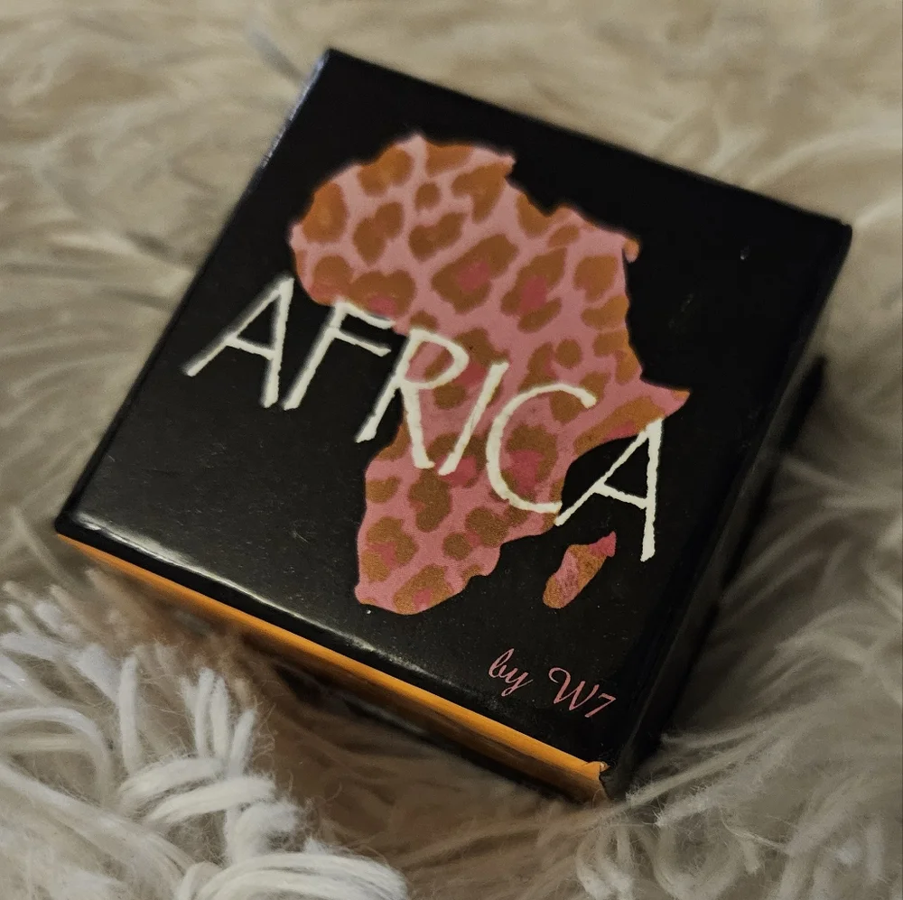 🆕️Africa Bronzer by W7
